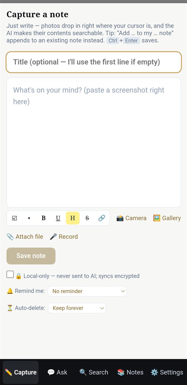The Capture screen: an empty note ready to write, with checklist, formatting, camera, gallery, attach-file, and record controls.